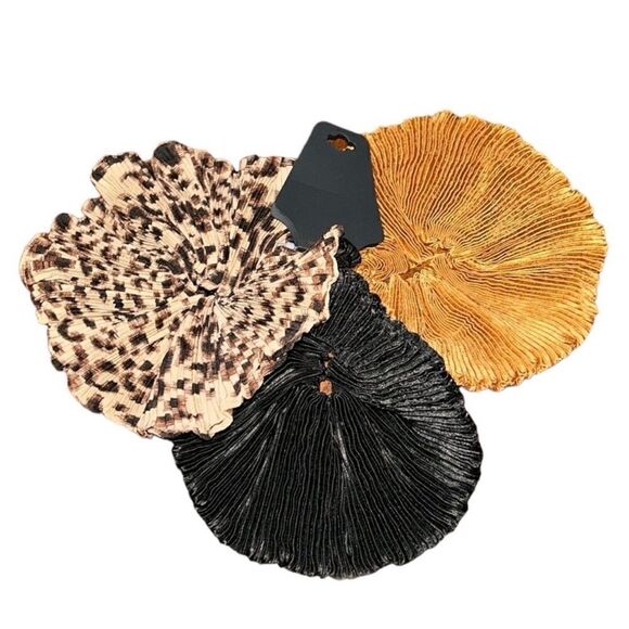 Noir Scrunchie 3pc Bundle Black, Tan ,Animal
Print(NWT) - Picture 1 of 7